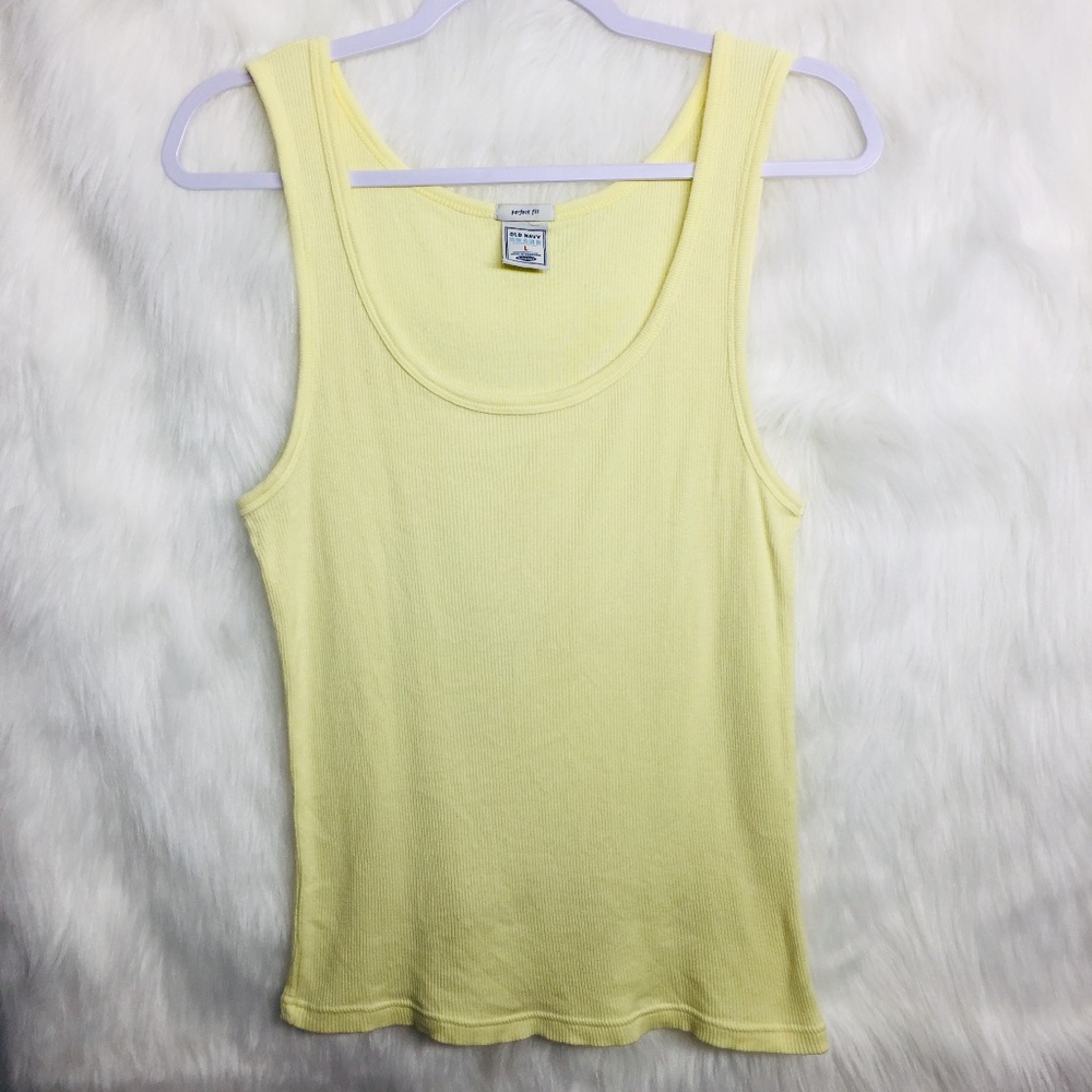 🌺 Old Navy Perfect Fit Yellow Tank Top Large